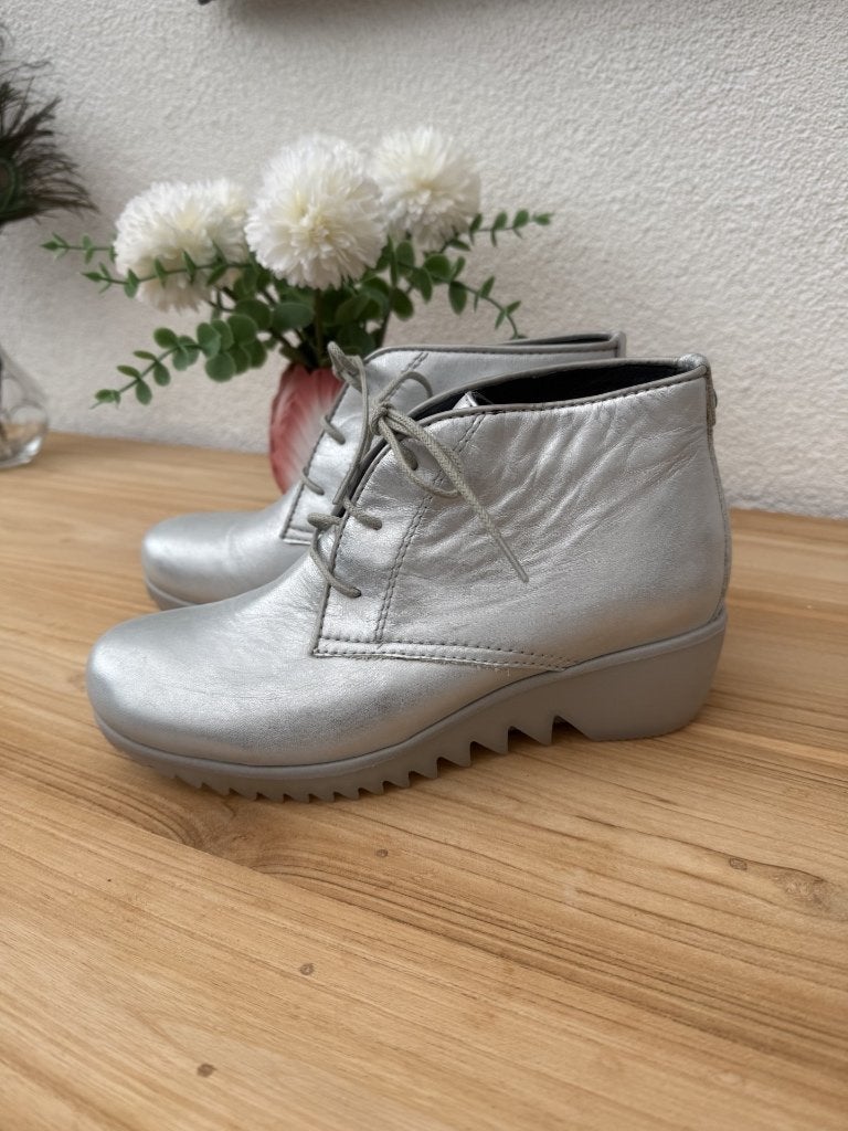 Wolky zilver leren enkelboots, Kleding | Dames, Wolky, Overige kleuren, Verzenden, Lage of Enkellaarzen