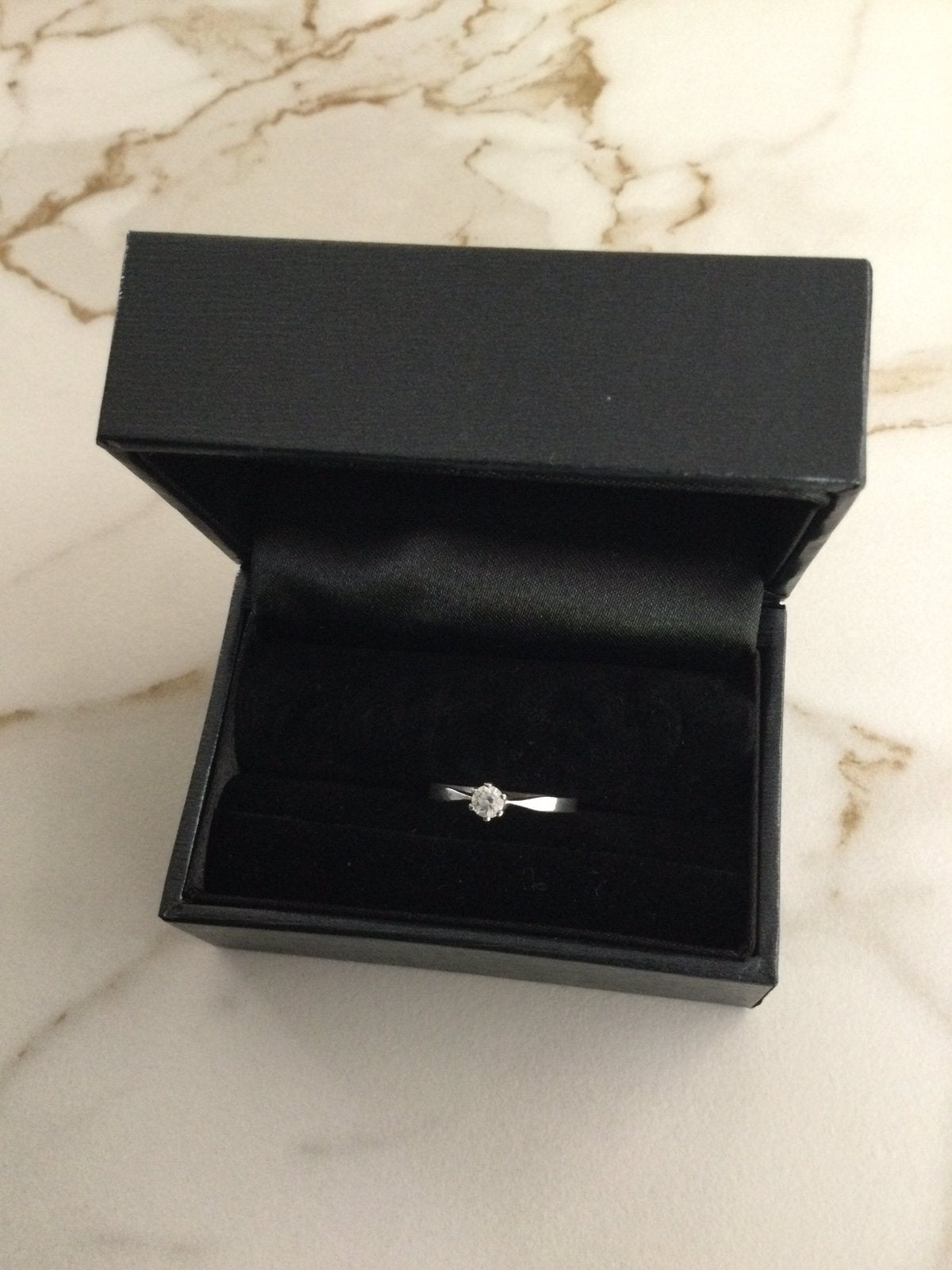 Zilveren ring met zirconia mt 18 (925), Sieraden, Tassen en Uiterlijk, Ophalen of Verzenden, Zo goed als nieuw