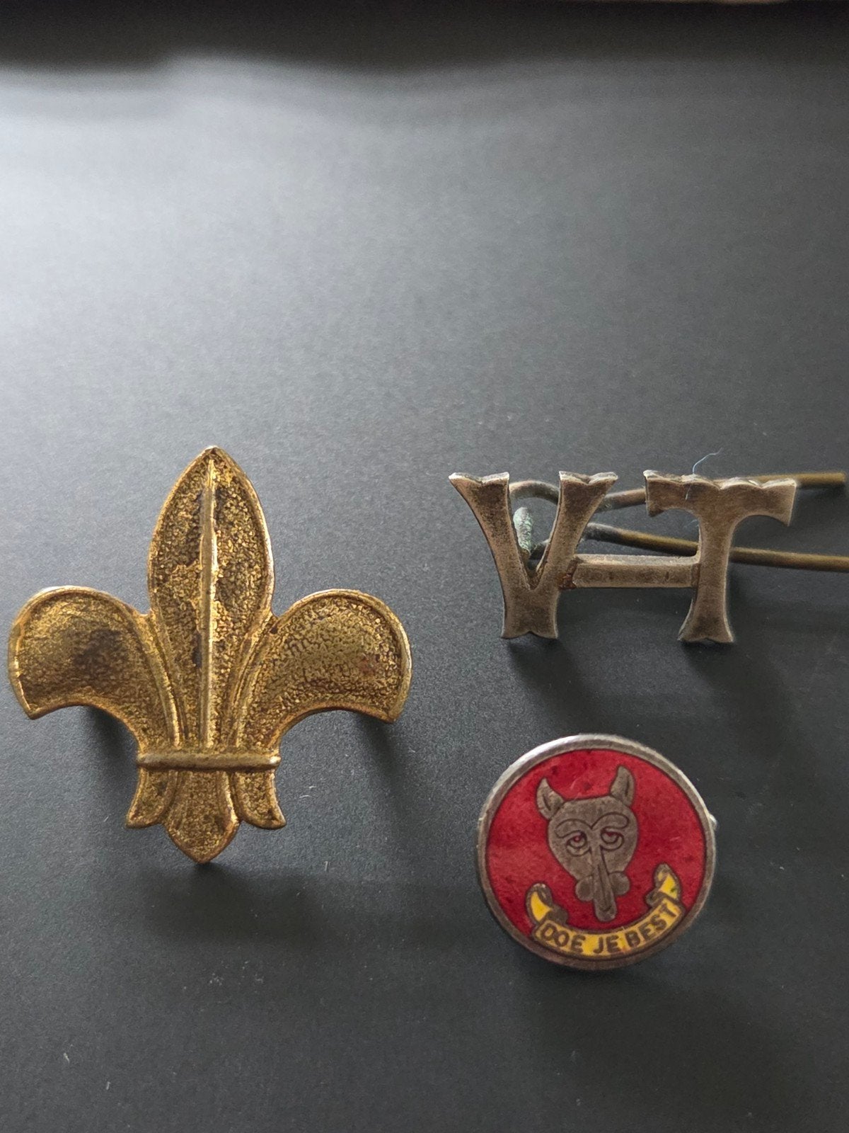 Scouting spelden N.P.O. 1911 en N.P.V. 1934, Verzamelen, Scouting, Ophalen of Verzenden, Gebruikt, Embleem, Speld of Insigne