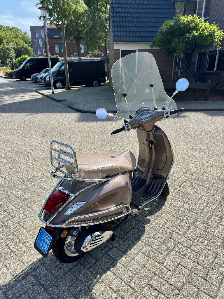 Vespa Primavera 50 Snor 4T '16 — maar 2.012 km — full option, Ophalen, Gebruikt, Overige modellen, Benzine
