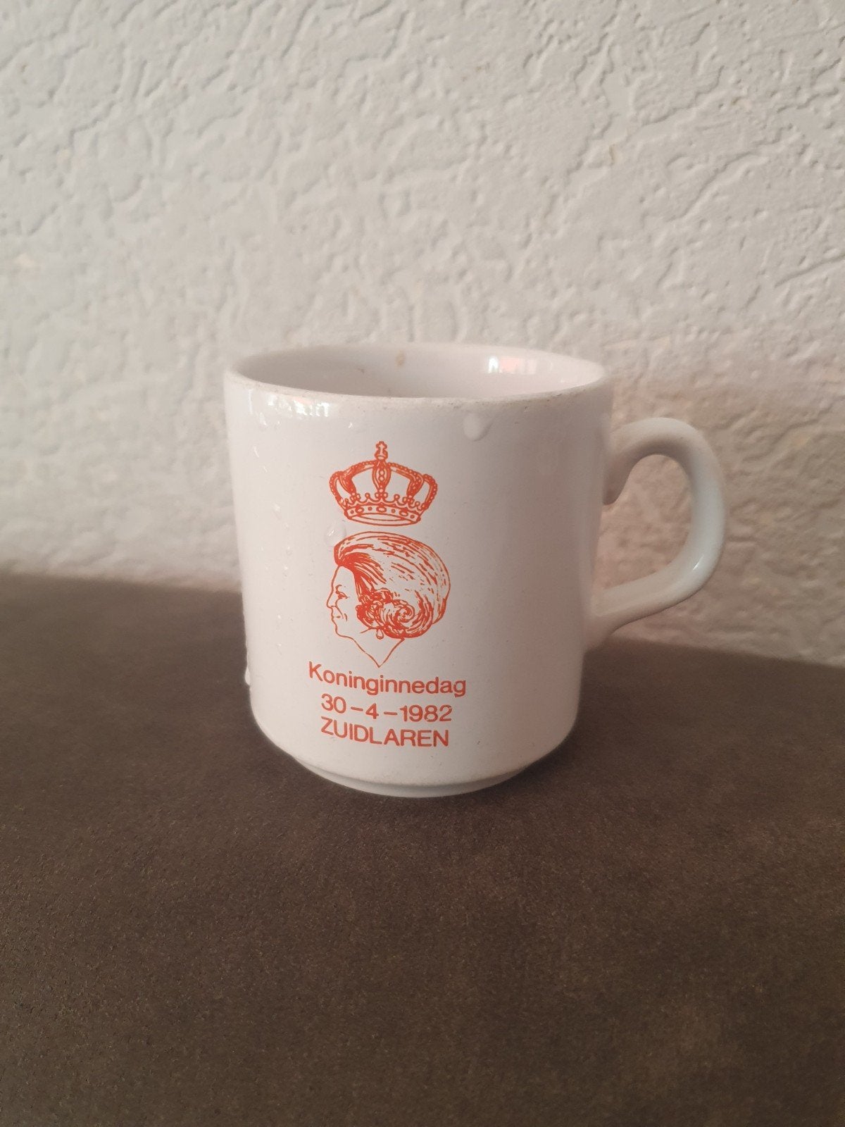 Koninginnedag 1982 Zuidlaren Mok - Beatrix, Verzenden, Servies