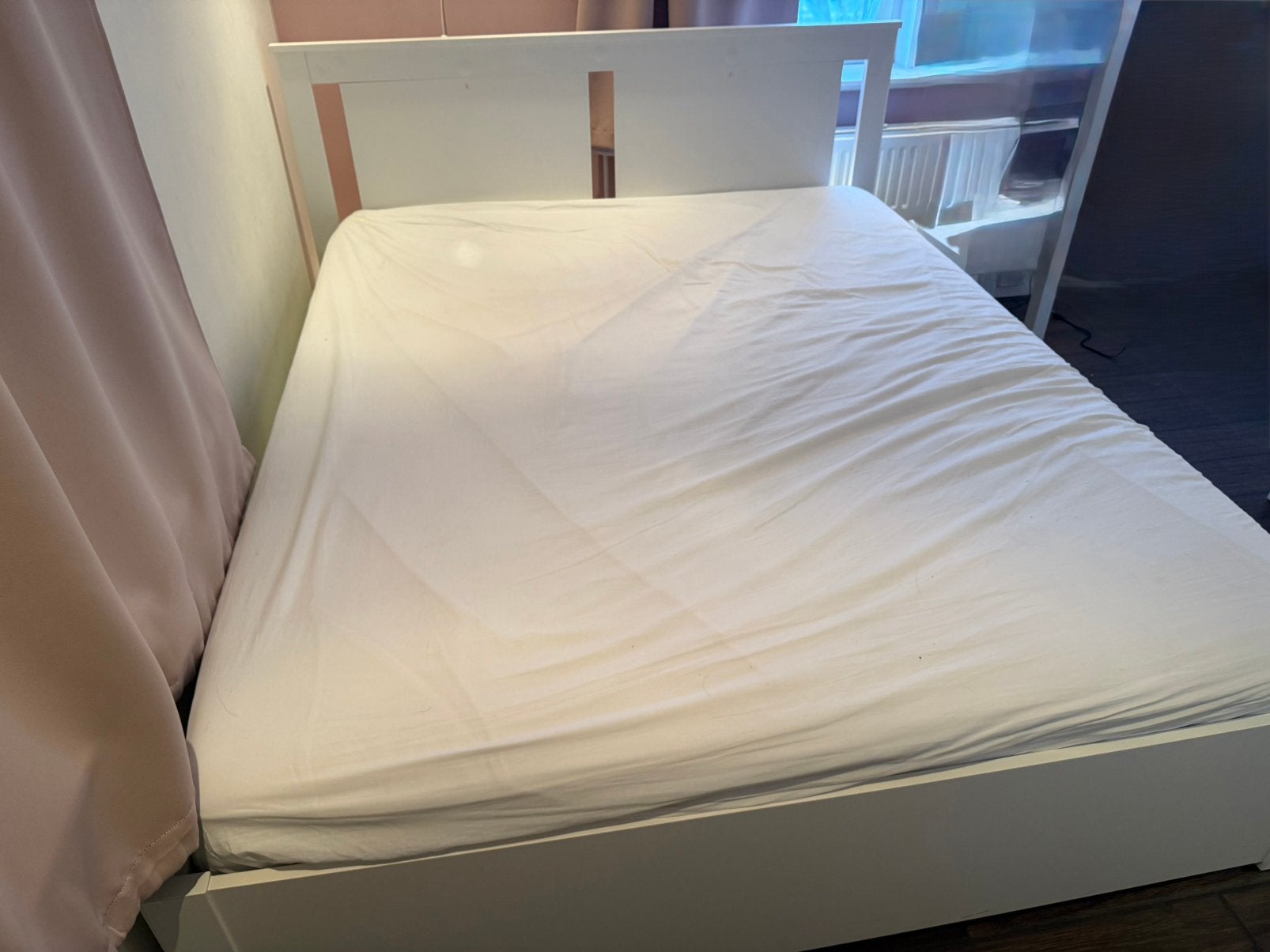 Tweepersoonsbed + matras 160x200, Ophalen, Zo goed als nieuw, Tweepersoons, 160 cm