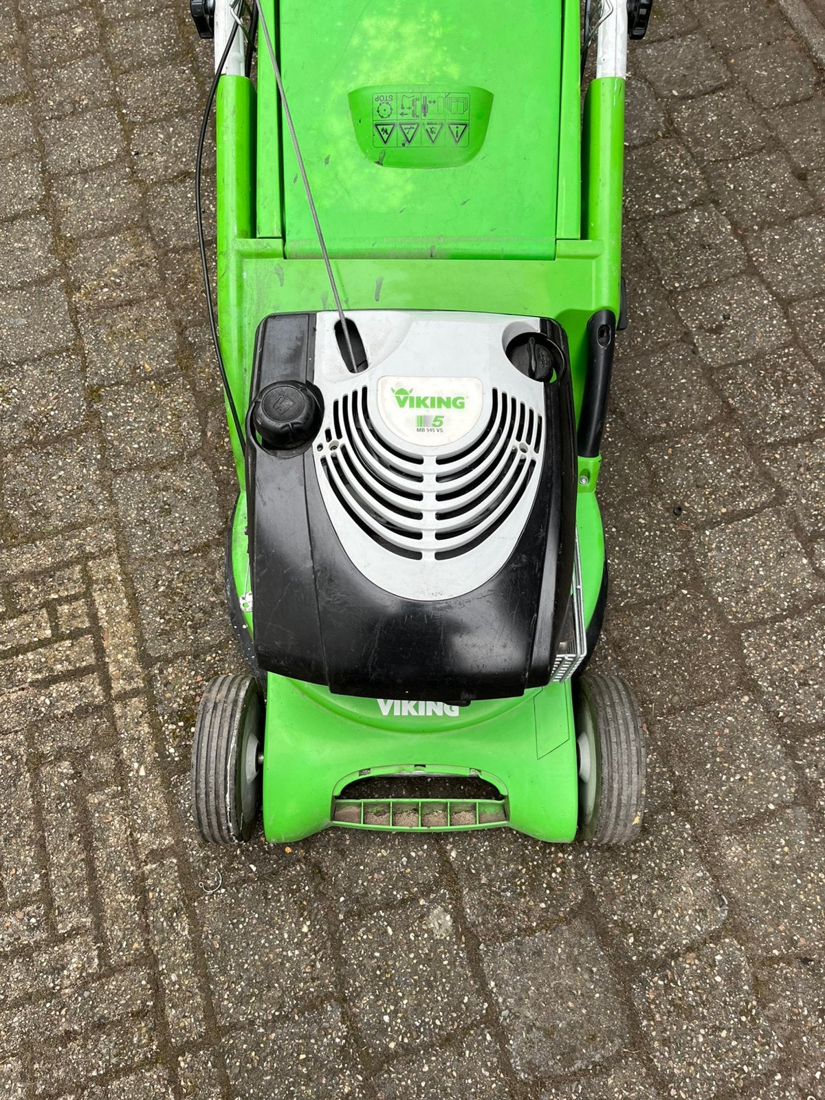 Viking grasmaaier 90 euro, Ophalen, Zo goed als nieuw, Benzine-grasmaaier, 40 t/m 49 cm