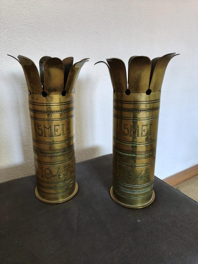 Twee messing granaathulzen - 5 mei 1945, Ophalen of Verzenden
