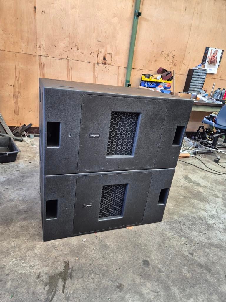 Set Audio Center dubbel 18 inch actieve subwoofers, Subwoofer, Zo goed als nieuw, 120 watt of meer, Ophalen