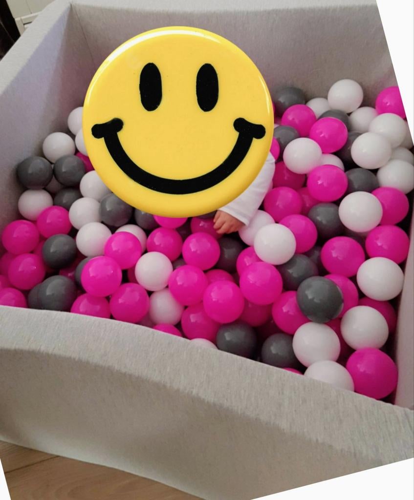 Kleurrijke ballenbak 90x90x40 cm, Kinderen en Baby's, Speelgoed | Overig, Ophalen, Gebruikt, Jongen of Meisje