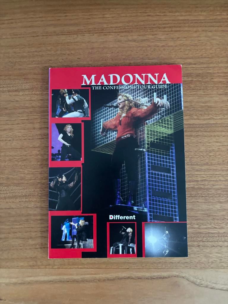 Madonna - The Confessions Tour Guide Boek, Verzamelen, Muziek, Artiesten en Beroemdheden, Ophalen of Verzenden, Zo goed als nieuw