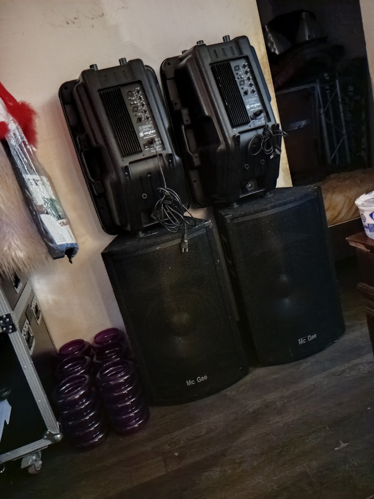 Complete geluids set met boxen, flightcases en microfoons, Ophalen, Gebruikt