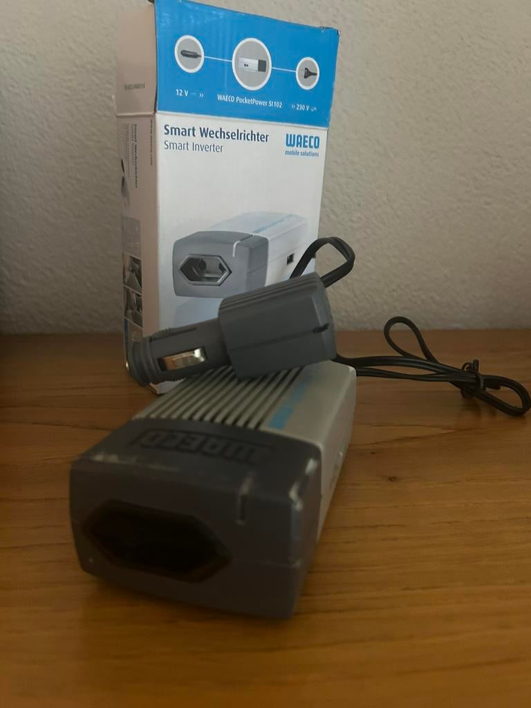 Omvormer van 12 volt naar 220 volt, Ophalen of Verzenden, Zo goed als nieuw