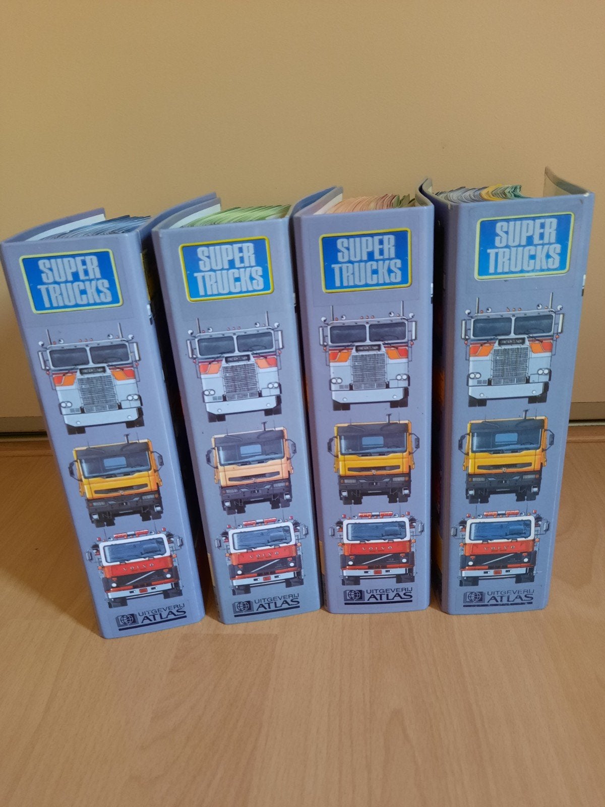 4 Super Trucks mappen, Ophalen of Verzenden