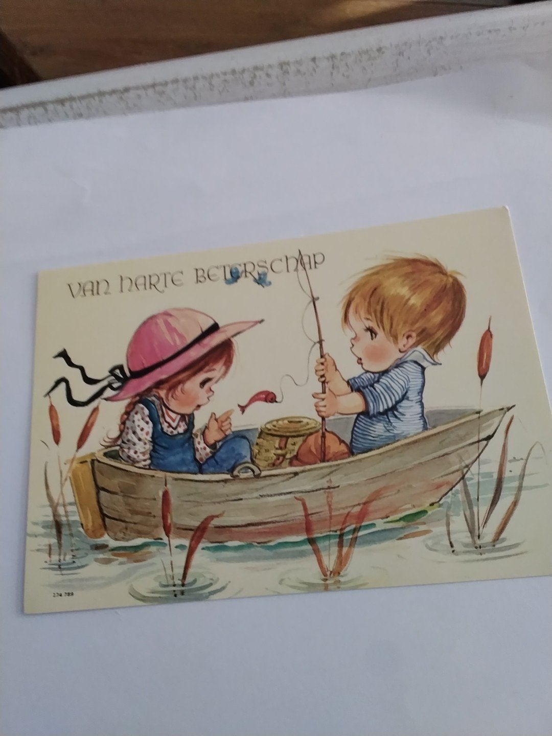 Vintage Beterschapskaart met Kinderen in Boot, Ophalen of Verzenden, 1960 tot 1980, Ongelopen, Kinderen