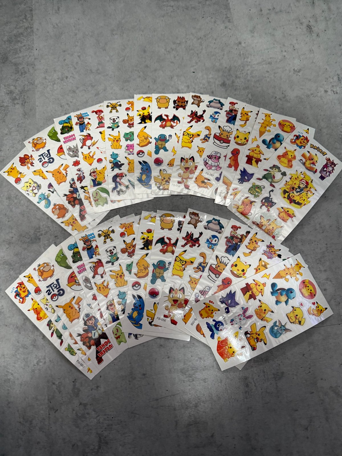 Pokemon Plaktattoos - 24 Vellen met Diverse Figuren, Ophalen of Verzenden, Nieuw, Strip of Tekenfilm