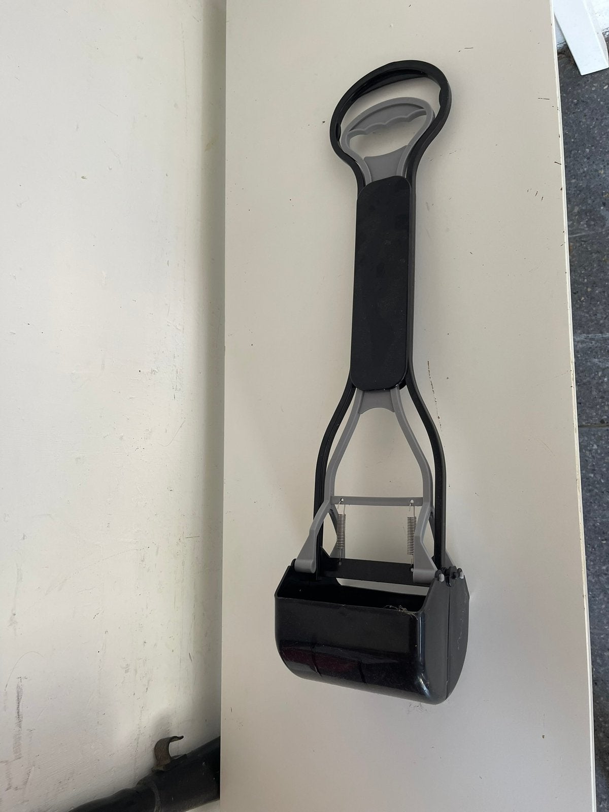 Flamingo Easy Scoop Hondenpoepschep (61,5 cm), Dieren en Toebehoren, Ophalen of Verzenden, Zo goed als nieuw