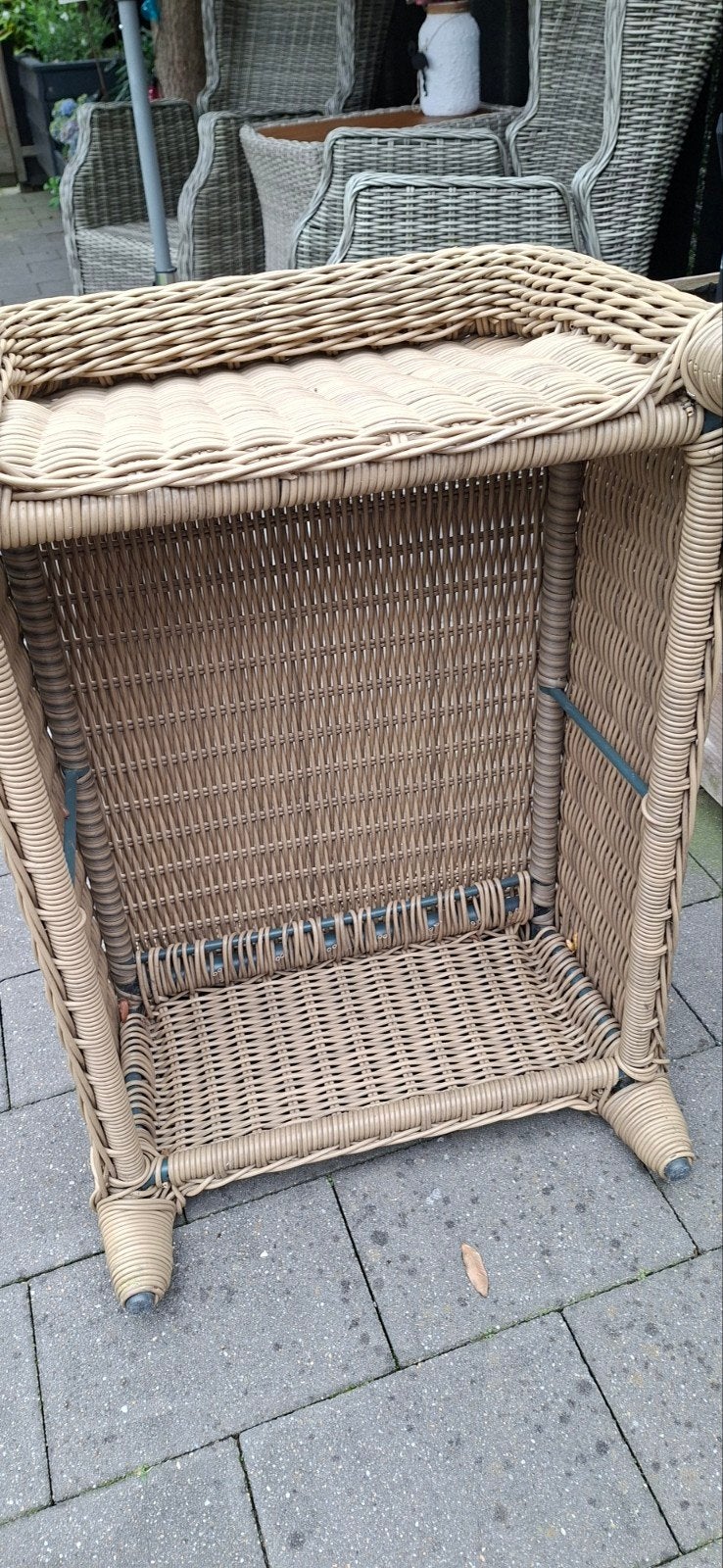 Wicker voetenbankjes 2, Ophalen, Zo goed als nieuw