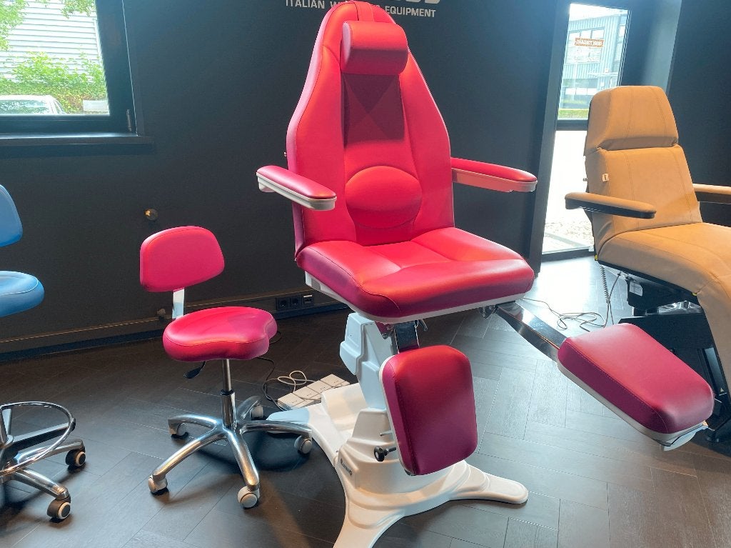 Pedicure stoel + Tabouret, Voetverzorging