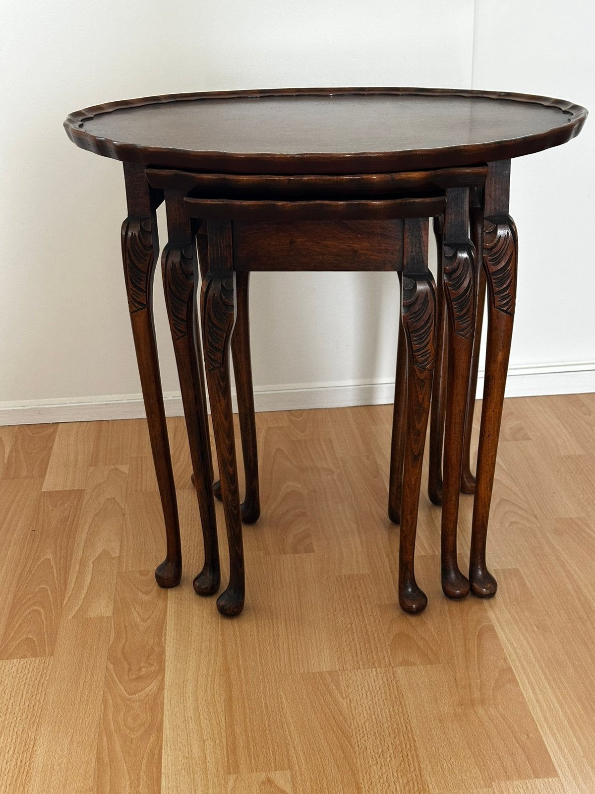 Tafeltjes van noten hout, Ophalen, Zo goed als nieuw, Rechthoekig, Minder dan 55 cm