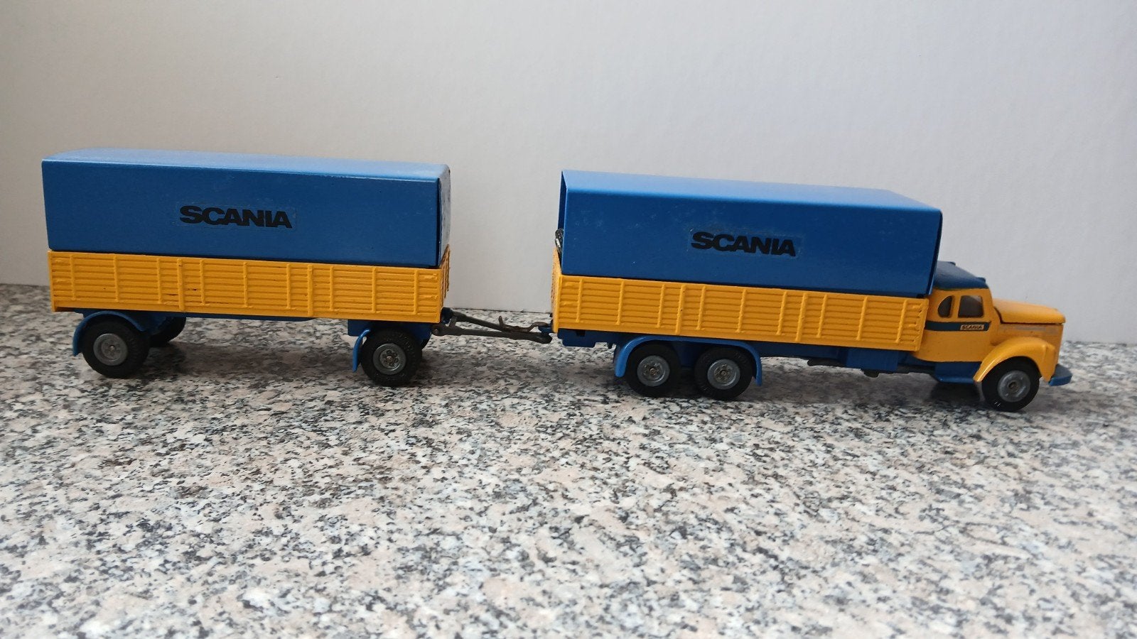 Tekno Scania Vrachtwagen met Aanhanger - 37 cm, Ophalen, Gebruikt, Bus of Vrachtwagen