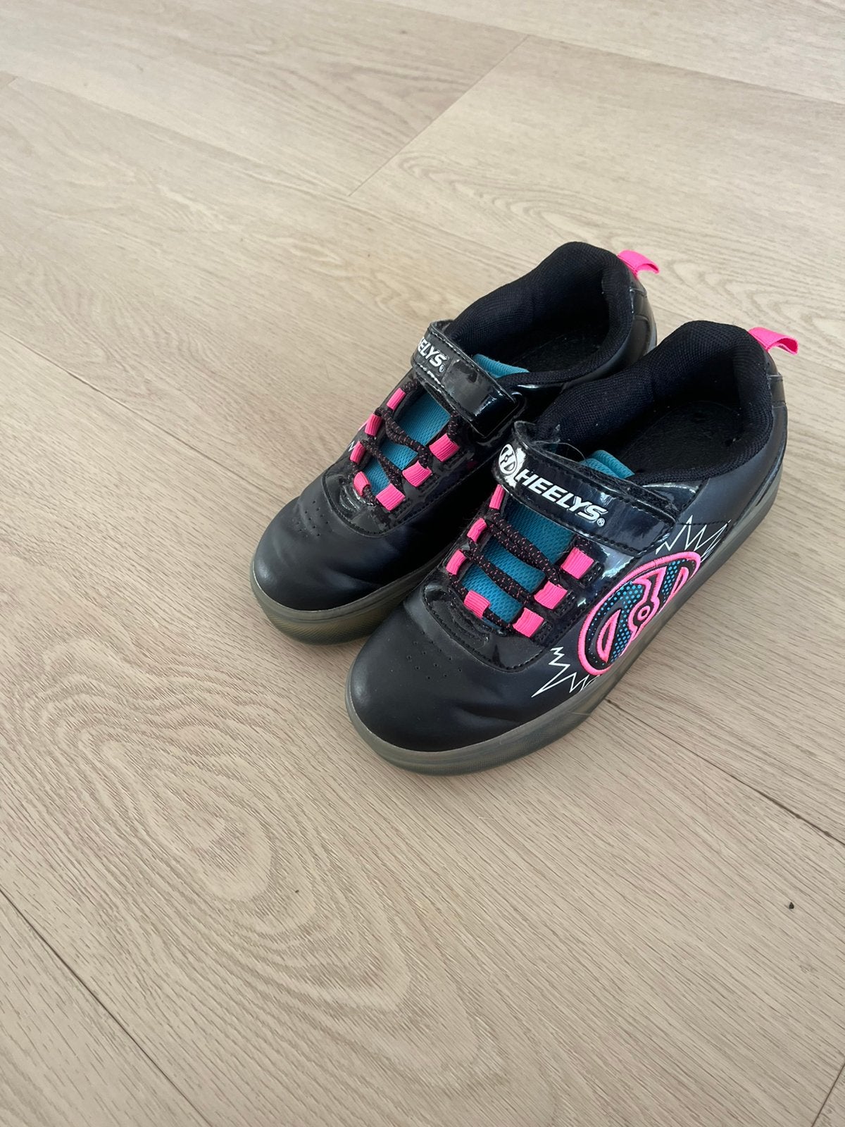 Mooie Heelys maat 35, Ophalen of Verzenden, Zo goed als nieuw, Kinderen