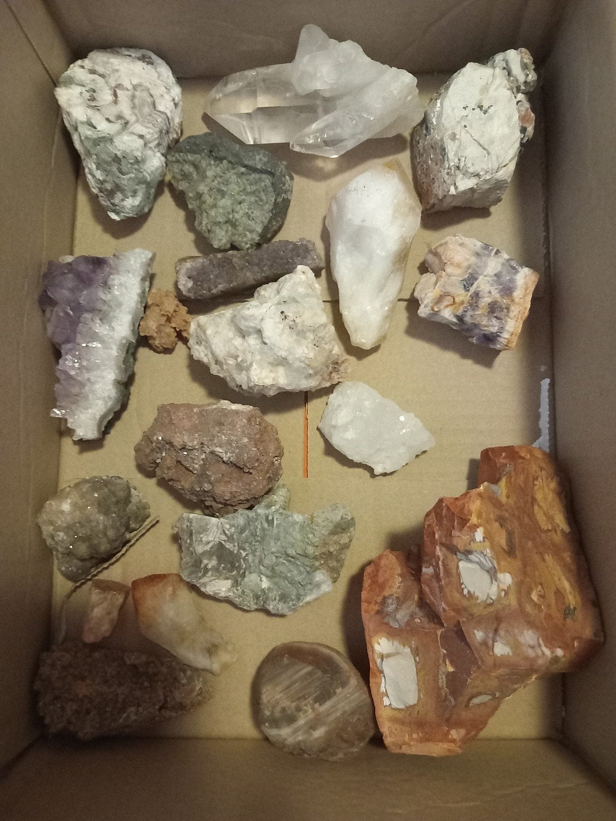 Diverse collectie mineralen en kristallen, Ophalen of Verzenden, Mineraal
