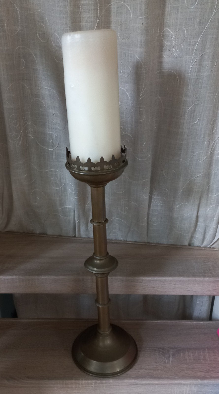 Antieke kerkkandelaar. 60 cm hoog / kaarsdiameter 11 cm., Antiek en Kunst, Ophalen, Koper of Brons