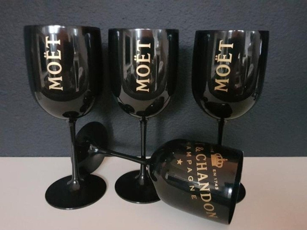 Zwarte champagne glazen  MOËT & CHANDON NU 2 voor 14,95 ‼️, Ophalen of Verzenden, Nieuw, Glas, Minder dan 5 flessen