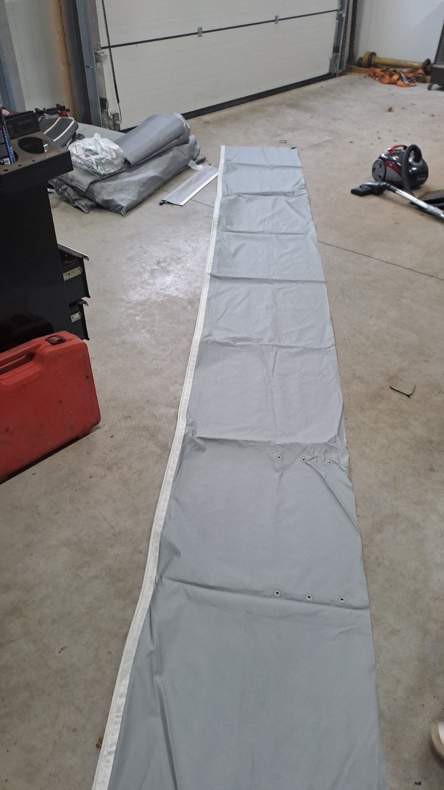 Tochtstrook caravan 470 cm en 160 cm met wielafdichting, Caravans en Kamperen, Ophalen of Verzenden, Gebruikt