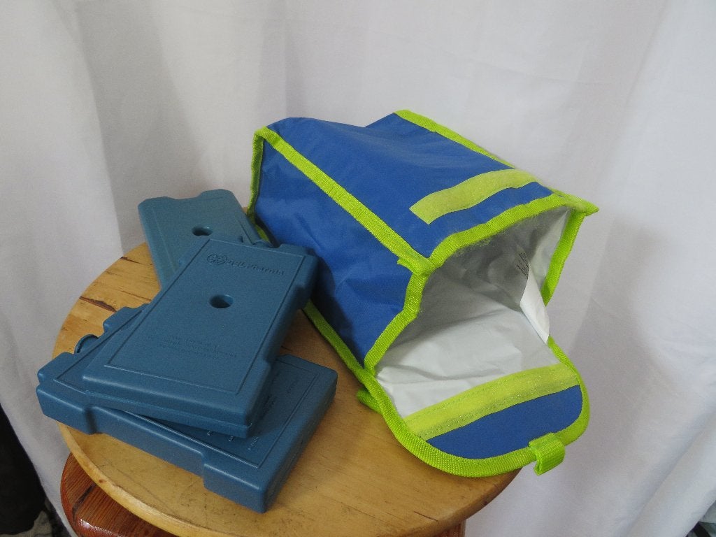 blauw neon koeltasje met 3 koelelementen, Ophalen, Gebruikt, Koeltas, Koelelement