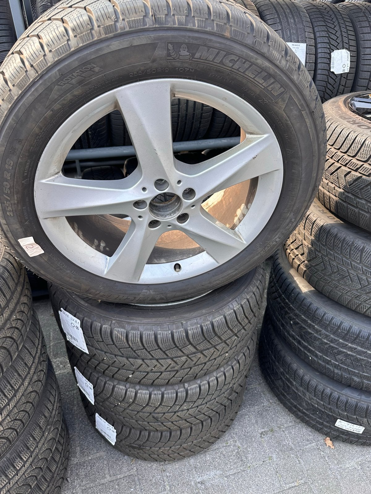 Michelin 255/50 R19 107H winterbanden met velgen, Auto-onderdelen, Banden en Velgen, Gebruikt, 255 mm, Banden en Velgen, Winterbanden