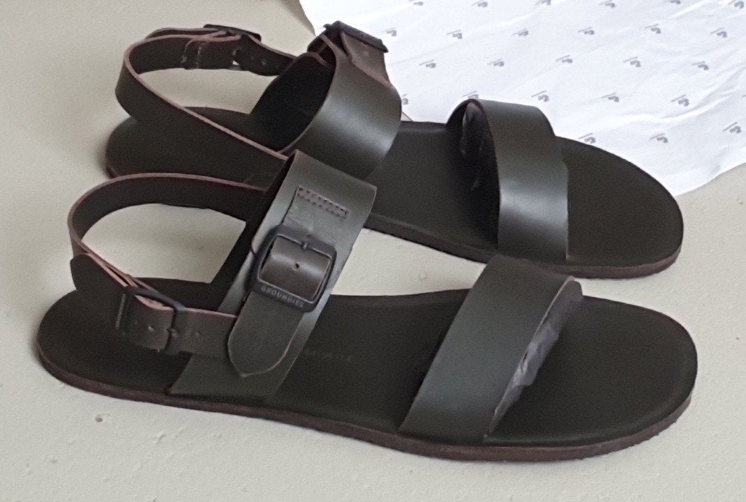 Groupies Kos Dark Brown Barefoot Sandalen Maat 45, Sandalen, Bruin, Ophalen of Verzenden, Groupies