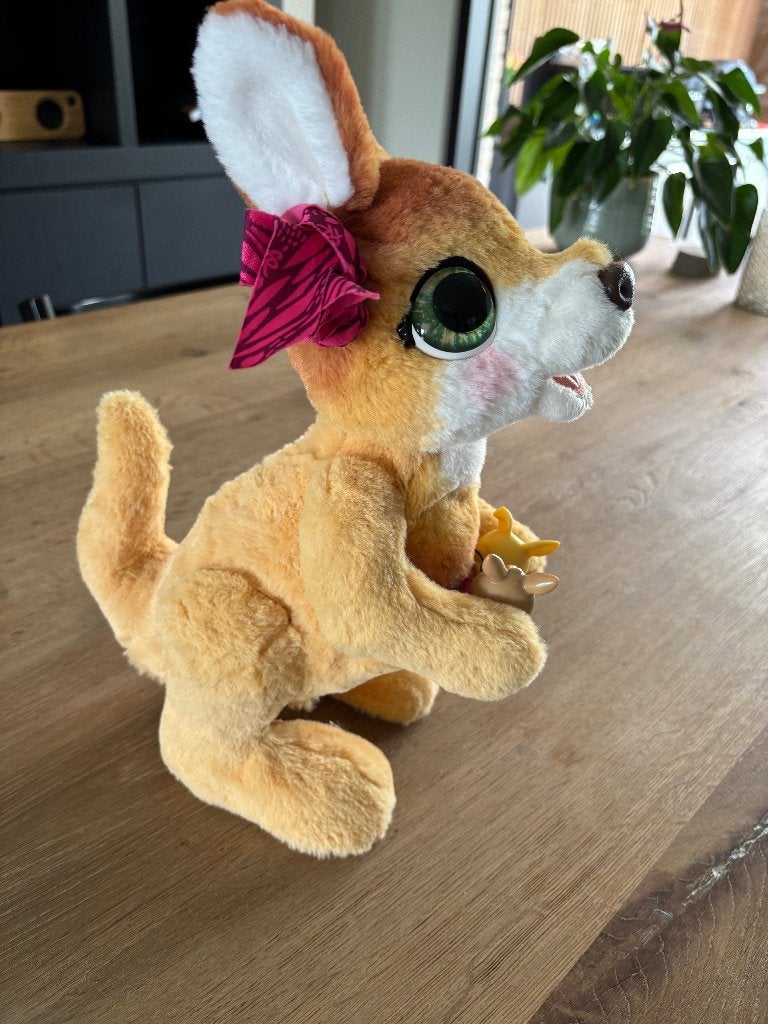 FurReal mama Josie the kangaroo, Overige merken, Met geluid, Overige karakters, Overige typen