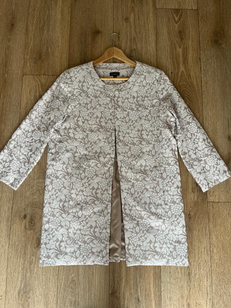 Blazer lange blazer créme beige maat XL, Kleding | Dames, Ophalen of Verzenden, Zo goed als nieuw, Maat 46/48 (XL) of groter, Beige