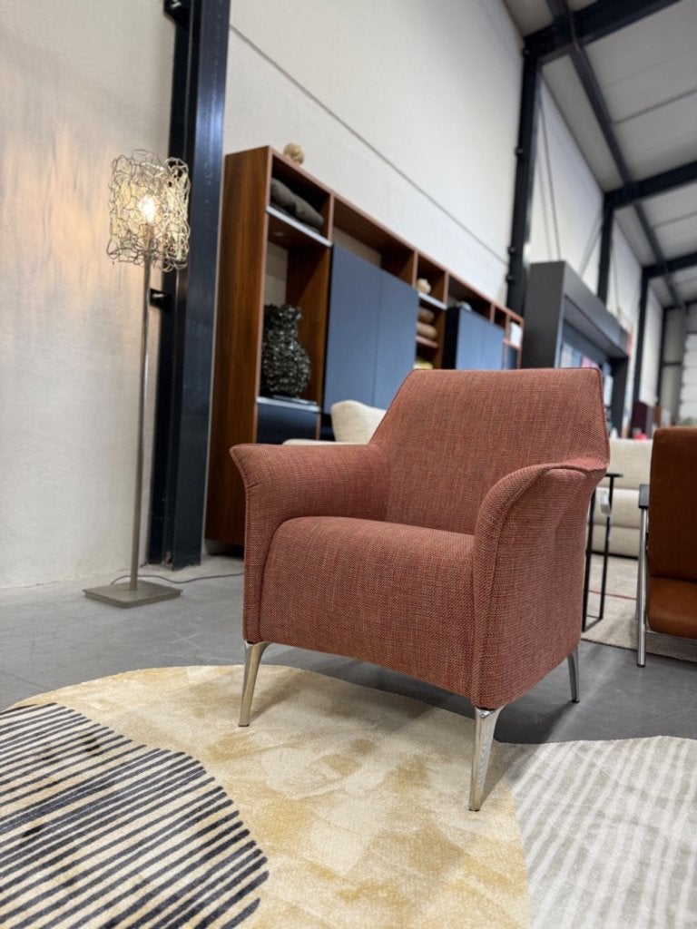 Als nieuw Leolux Mayuro Fauteuil Blandas stof Design Stoel, Leolux, Info@leolux.nl, 75 tot 100 cm, Ophalen of Verzenden