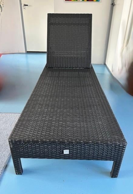 Lounge ligbed met kussen en bijpassend ligbed-hoes, Ophalen, Zo goed als nieuw, Kunststof, Verstelbaar