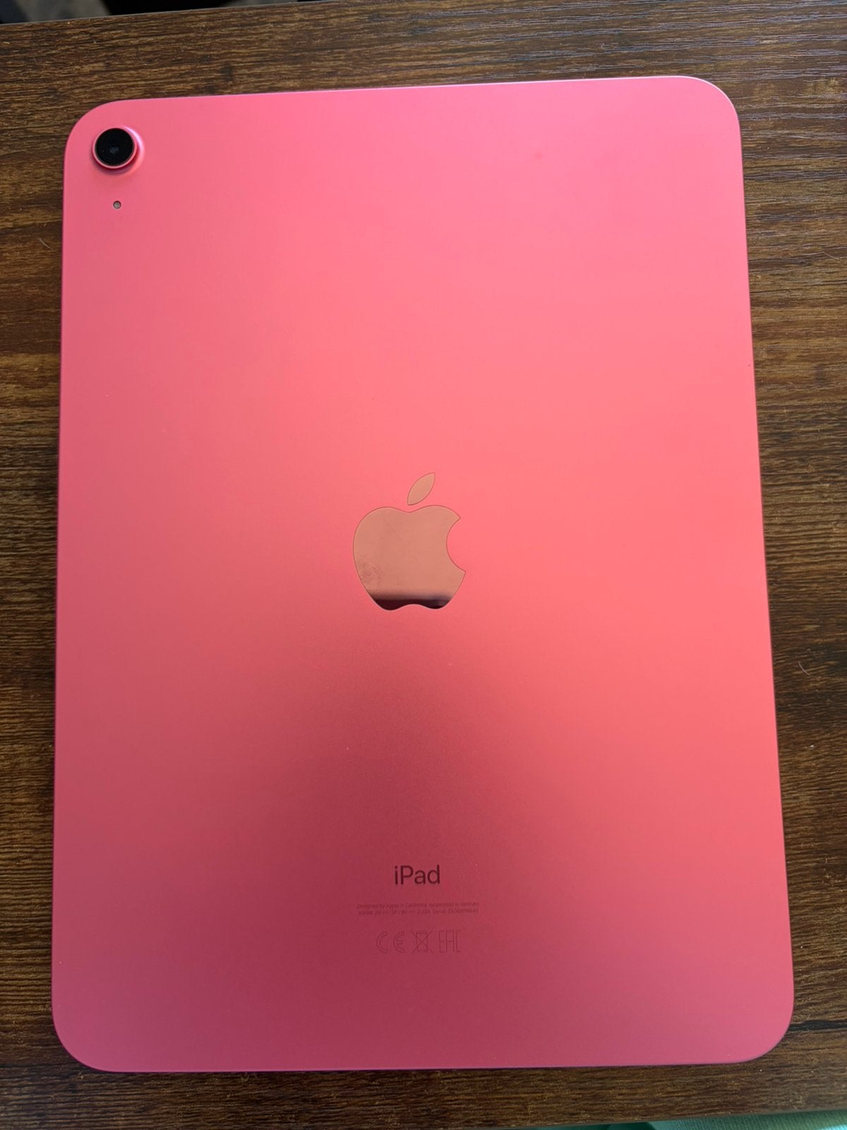 Foto 10 van Apple ipad roze 10the generation 64GB