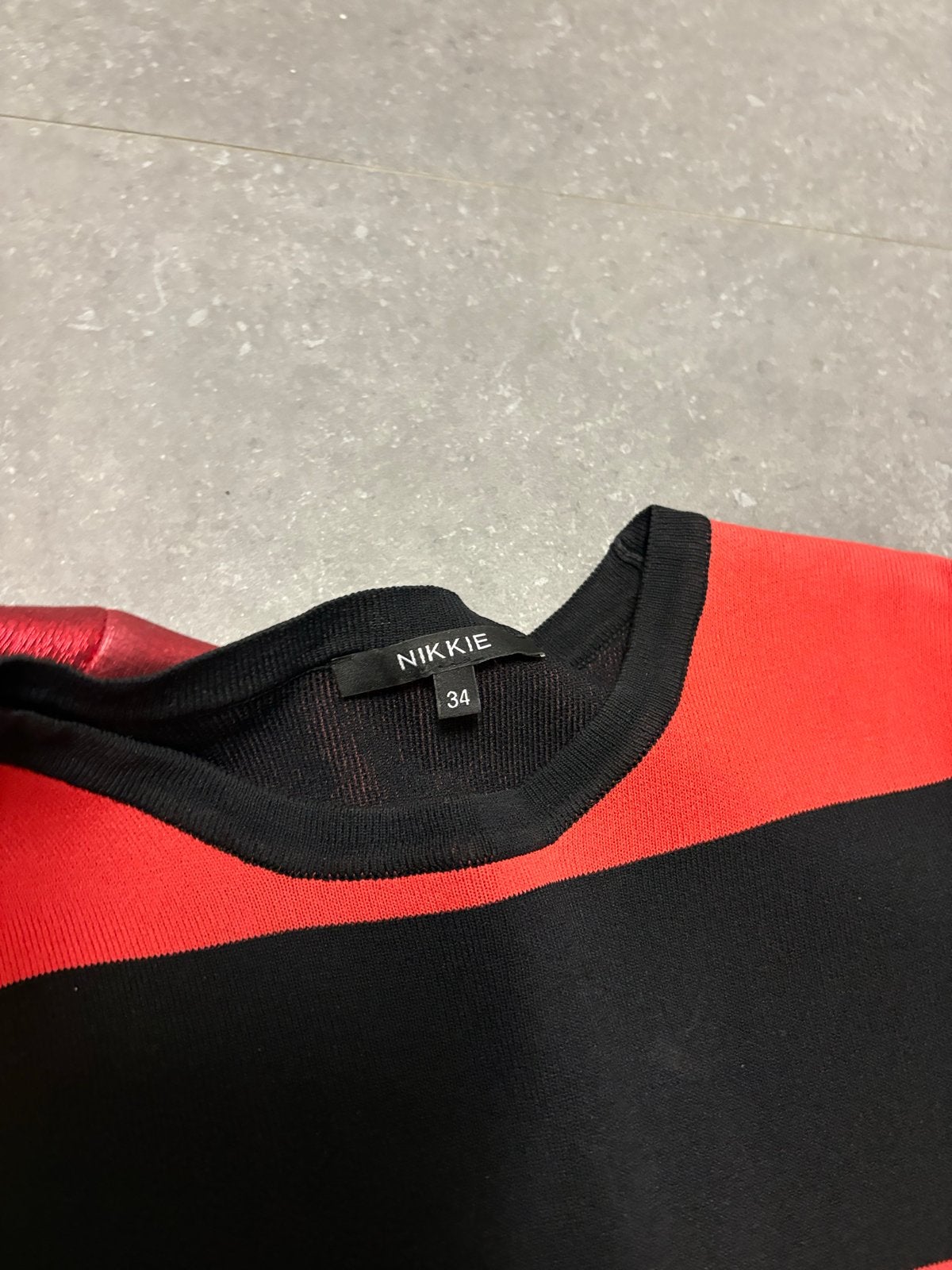Nikkie kledingpakket: 2 truien en 1 jasje, Ophalen of Verzenden, Gedragen, Maat 34 (XS) of kleiner, Rood