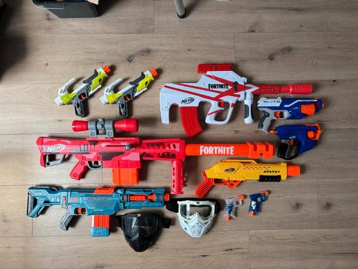 Nerf collectie met assortiment pijltjes & SWAT vest, Ophalen, Gebruikt