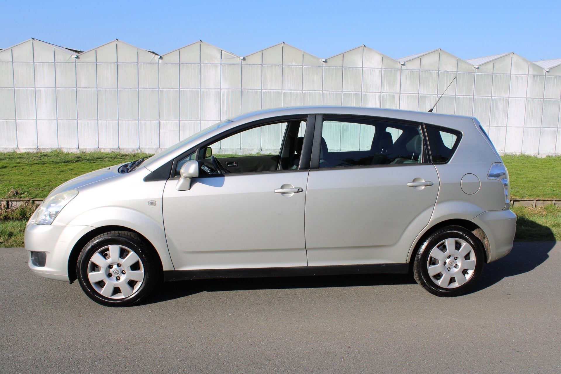 Toyota Verso 1.6 VVT-i Terra met Airco, Auto's, 450 kg, Gebruikt, 4 cilinders, Origineel Nederlands