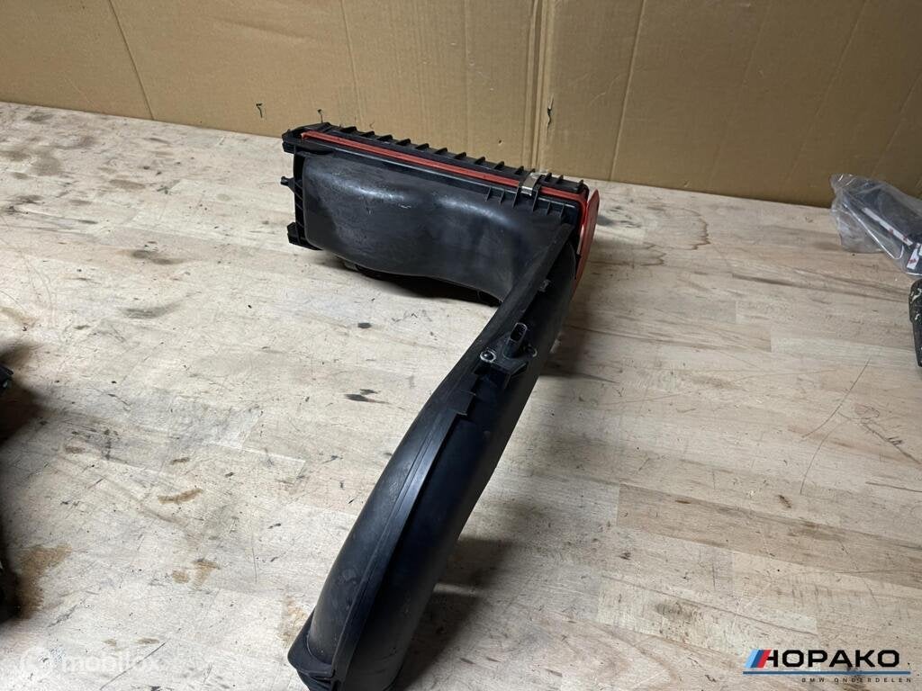 Luchtfilterbak BMW 3 serie F30 F31 325d 330d | 13718507565, Gebruikt, Einsteinlaan 5 rijswijk, Bmw, Ophalen of Verzenden