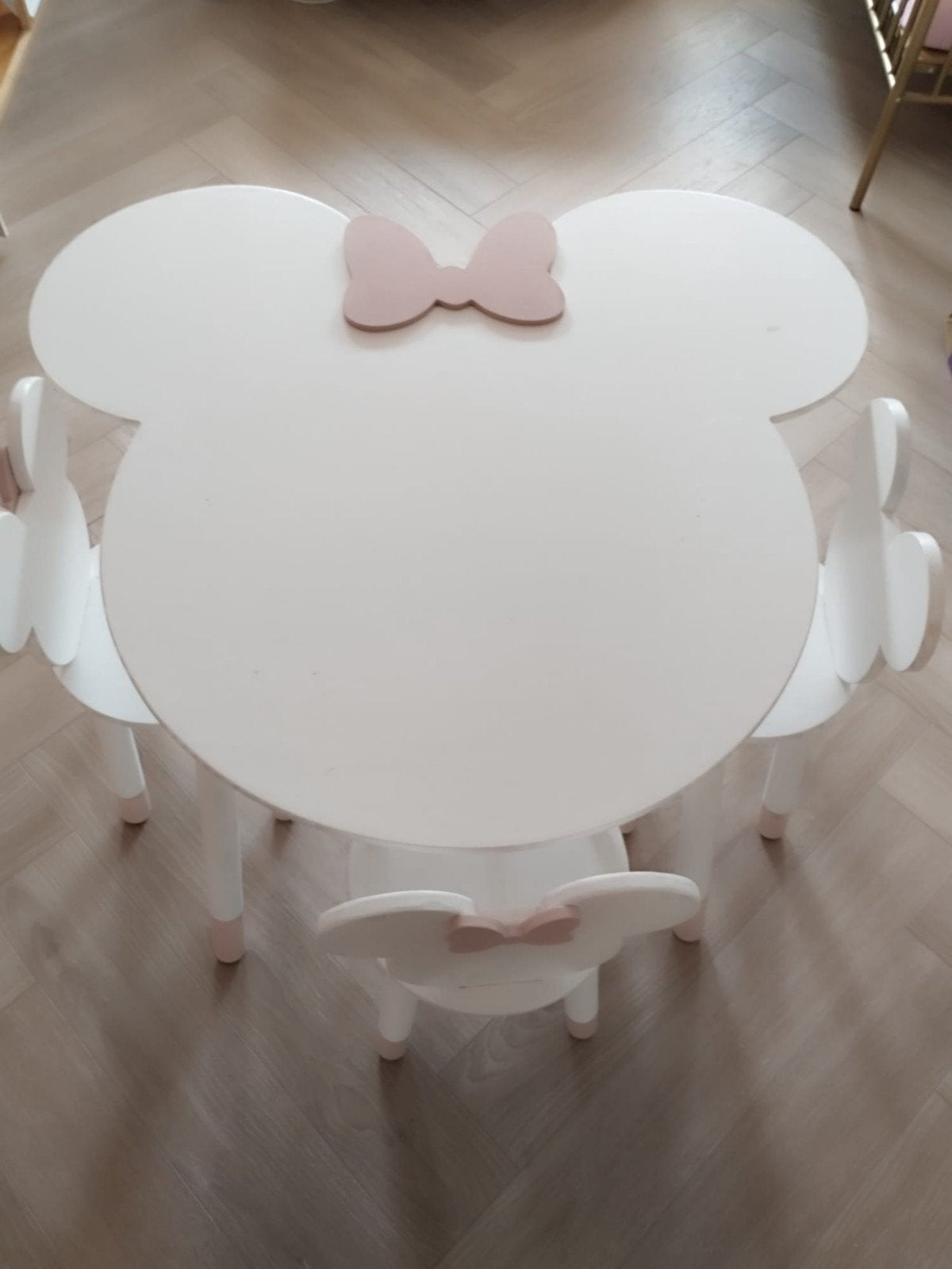 Minnie Mouse Disney kindertafel met 3 stoeltjes, Ophalen of Verzenden, Gebruikt, Tafel(s) en Stoel(en)