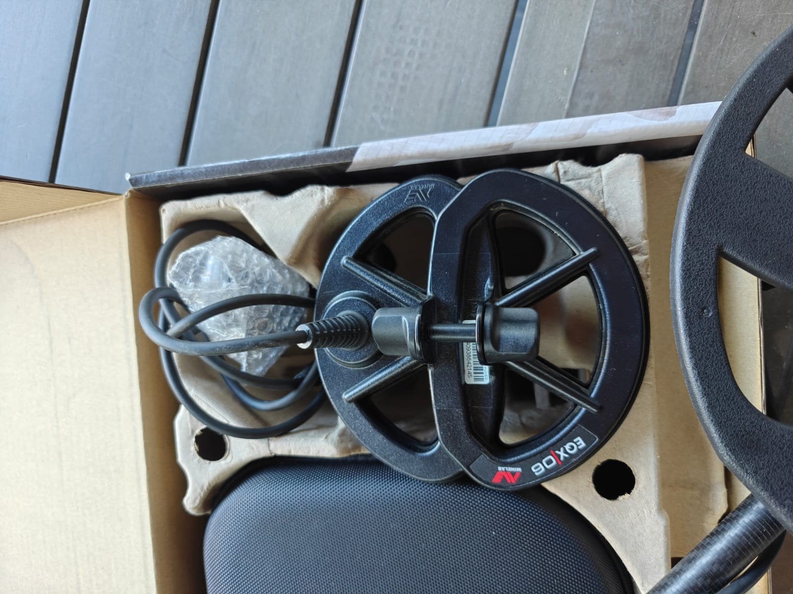 Foto 6 van Minelab Equinox 900 Metaaldetector - Z.G.A.N. + Garantie