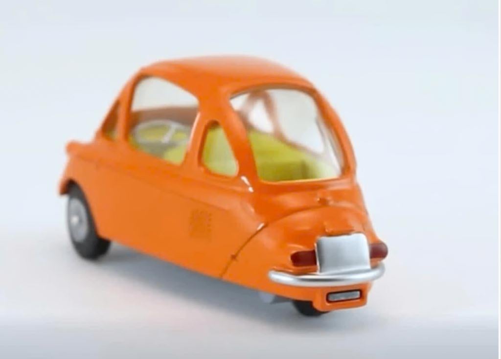Heinkel Economy Car Oranje Corgi NEW schaal 1/46 ref. 233, Verzenden, Nieuw, Auto, Corgi