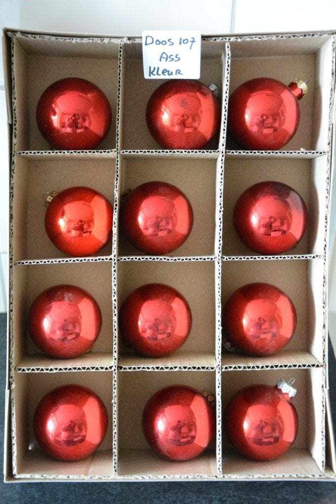 Kerstballen gekleurd Doos 107, Ophalen of Verzenden, Zo goed als nieuw