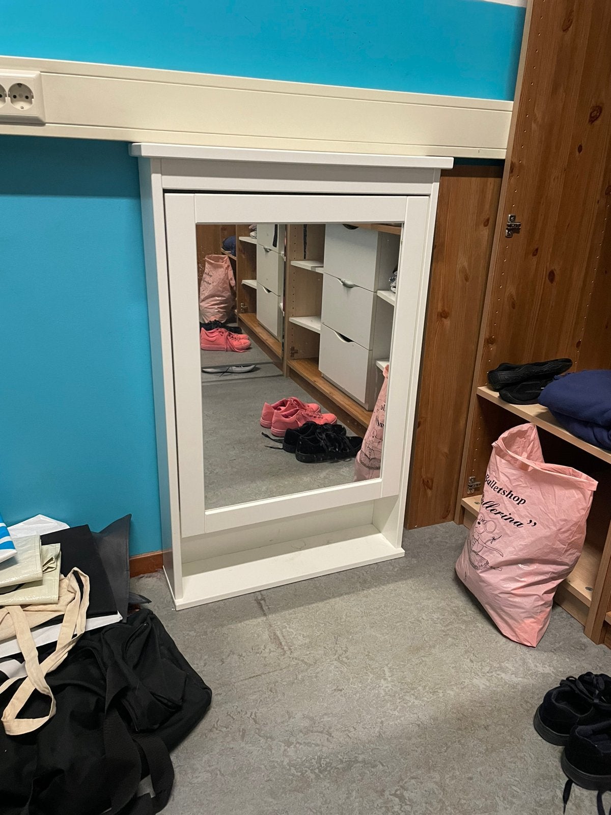 IKEA Hemnes hangkastje/badkamerkastje, Ophalen, 50 tot 100 cm, Zo goed als nieuw, Minder dan 100 cm