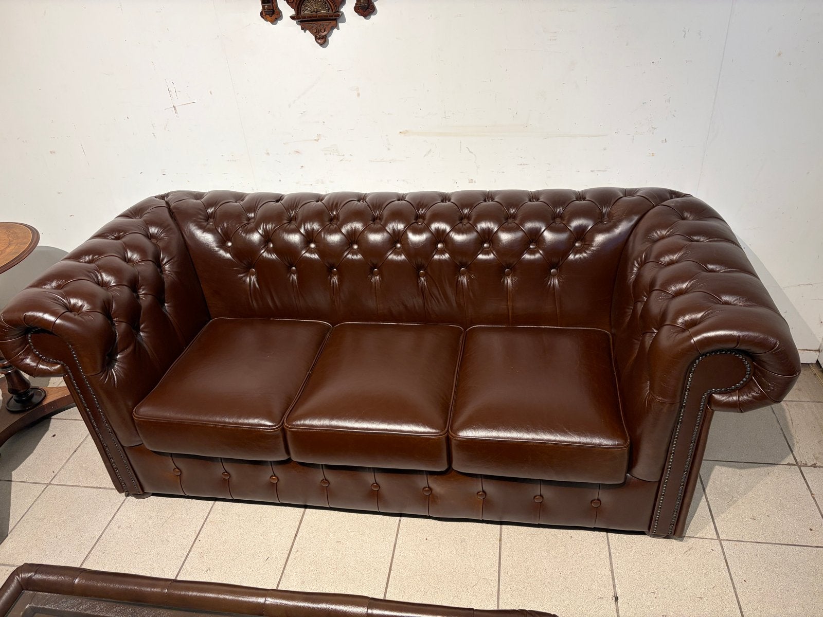 Chesterfield bankstel (2-zits, 3-zits) en salontafel leer, 7671cm, Gebruikt, Rechte bank, 200 tot 250 cm