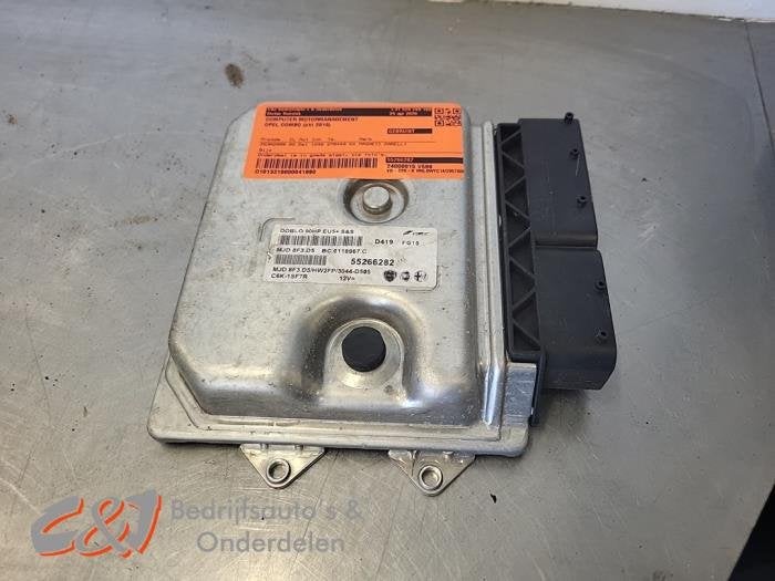 Computer Motormanagement van een Opel Combo
