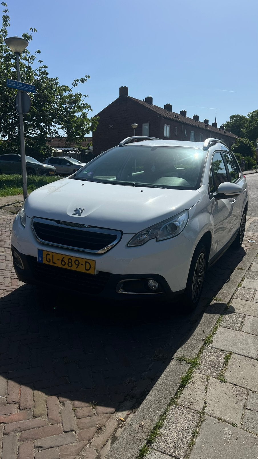 Peugeot 2008 1.2 VTI 2015 Wit NAP, Voorwielaandrijving, 450 kg, 40 €/maand, Zwart