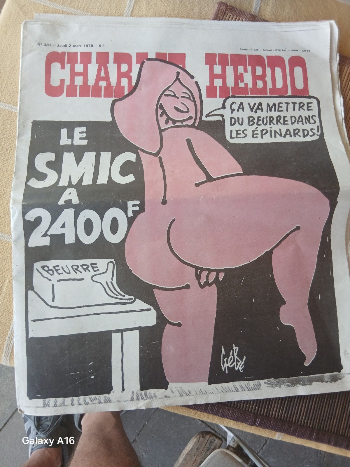 Charlie Hebdo, Ophalen of Verzenden