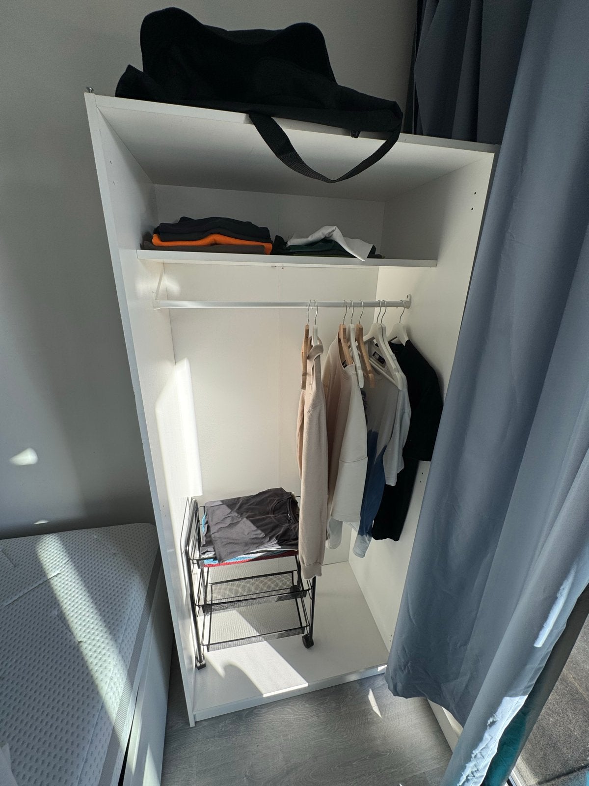 White IKEA Wardrobe with Hanging Rail, Shelf & Shoe Rack, Ophalen, Met plank(en), Gebruikt, 200 cm of meer