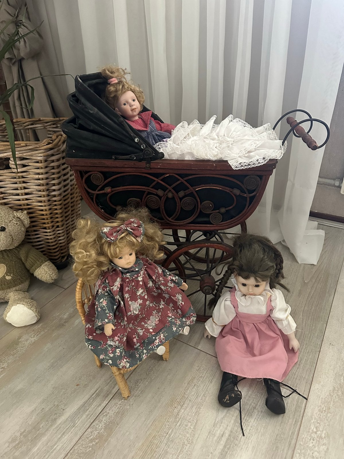 Set van 3 Vintage Poppen met Antieke Poppenwagen, Ophalen of Verzenden, Gebruikt, Pop
