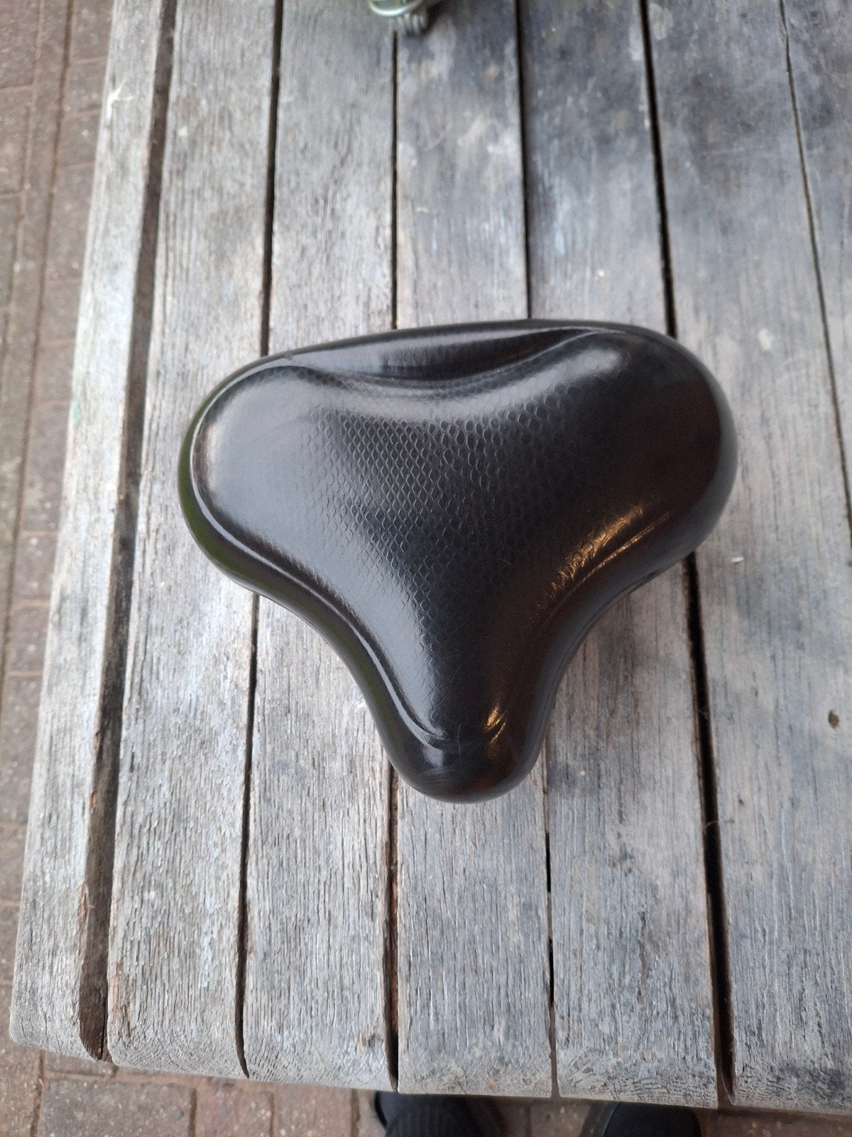 Fietszadel rokzadel Selle Royal met punt, Ophalen of Verzenden